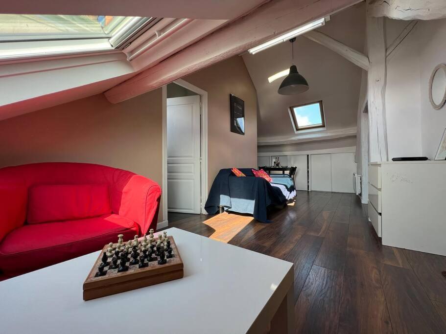 Bright Studio Apartment - Fontainebleau Exterior photo