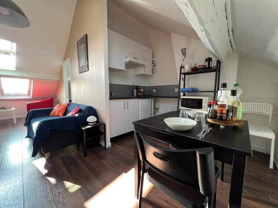 Bright Studio Apartment - Fontainebleau Exterior photo